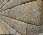 Деталь стены с прекрасно размещены камни, пример архитектуры периода инков